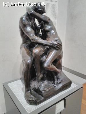 [P34] Auguste Rodin: Le Baiser » foto by Carmen Ion
 - 
<span class="allrVoted glyphicon glyphicon-heart hidden" id="av933092"></span>
<a class="m-l-10 hidden" id="sv933092" onclick="voting_Foto_DelVot(,933092,23256)" role="button">șterge vot <span class="glyphicon glyphicon-remove"></span></a>
<a id="v9933092" class=" c-red"  onclick="voting_Foto_SetVot(933092)" role="button"><span class="glyphicon glyphicon-heart-empty"></span> <b>LIKE</b> = Votează poza</a> <img class="hidden"  id="f933092W9" src="/imagini/loader.gif" border="0" /><span class="AjErrMes hidden" id="e933092ErM"></span>