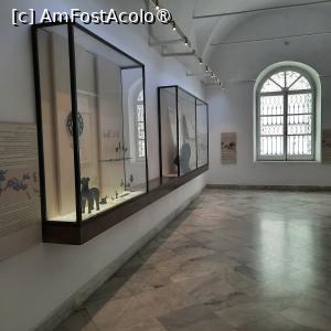 [P66] Tunis, Muzeul Bardo, Sala 30, Sala Mahdia, Vitrine cu artefacte » foto by mprofeanu
 - 
<span class="allrVoted glyphicon glyphicon-heart hidden" id="av1438745"></span>
<a class="m-l-10 hidden" id="sv1438745" onclick="voting_Foto_DelVot(,1438745,23260)" role="button">șterge vot <span class="glyphicon glyphicon-remove"></span></a>
<a id="v91438745" class=" c-red"  onclick="voting_Foto_SetVot(1438745)" role="button"><span class="glyphicon glyphicon-heart-empty"></span> <b>LIKE</b> = Votează poza</a> <img class="hidden"  id="f1438745W9" src="/imagini/loader.gif" border="0" /><span class="AjErrMes hidden" id="e1438745ErM"></span>