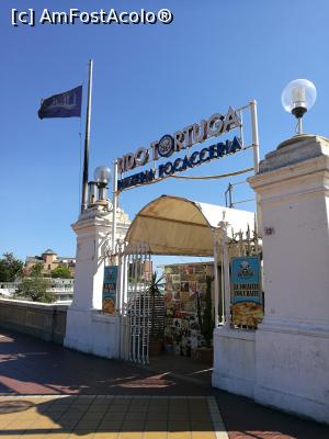 [P26] Lido Tortuga, aici am mâncat de prânz; cam 5 minute de mers pe jos de Hotel Laurens » foto by crismis
 - 
<span class="allrVoted glyphicon glyphicon-heart hidden" id="av933940"></span>
<a class="m-l-10 hidden" id="sv933940" onclick="voting_Foto_DelVot(,933940,23262)" role="button">șterge vot <span class="glyphicon glyphicon-remove"></span></a>
<a id="v9933940" class=" c-red"  onclick="voting_Foto_SetVot(933940)" role="button"><span class="glyphicon glyphicon-heart-empty"></span> <b>LIKE</b> = Votează poza</a> <img class="hidden"  id="f933940W9" src="/imagini/loader.gif" border="0" /><span class="AjErrMes hidden" id="e933940ErM"></span>
