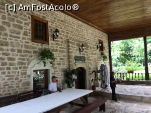 [P06] Terasa care protejează intrarea-n Moschee » foto by Yersinia Pestis
 - 
<span class="allrVoted glyphicon glyphicon-heart hidden" id="av995955"></span>
<a class="m-l-10 hidden" id="sv995955" onclick="voting_Foto_DelVot(,995955,23280)" role="button">șterge vot <span class="glyphicon glyphicon-remove"></span></a>
<a id="v9995955" class=" c-red"  onclick="voting_Foto_SetVot(995955)" role="button"><span class="glyphicon glyphicon-heart-empty"></span> <b>LIKE</b> = Votează poza</a> <img class="hidden"  id="f995955W9" src="/imagini/loader.gif" border="0" /><span class="AjErrMes hidden" id="e995955ErM"></span>