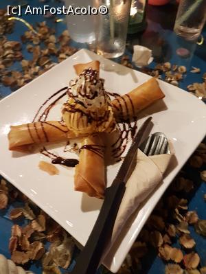 [P14] Think & Retro Cafe - bananas frites cu inghetata si frisca, un deliciu » foto by r-Uca
 - 
<span class="allrVoted glyphicon glyphicon-heart hidden" id="av936846"></span>
<a class="m-l-10 hidden" id="sv936846" onclick="voting_Foto_DelVot(,936846,23312)" role="button">șterge vot <span class="glyphicon glyphicon-remove"></span></a>
<a id="v9936846" class=" c-red"  onclick="voting_Foto_SetVot(936846)" role="button"><span class="glyphicon glyphicon-heart-empty"></span> <b>LIKE</b> = Votează poza</a> <img class="hidden"  id="f936846W9" src="/imagini/loader.gif" border="0" /><span class="AjErrMes hidden" id="e936846ErM"></span>