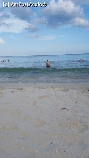 [P04] Chaweng » foto by r-Uca
 - 
<span class="allrVoted glyphicon glyphicon-heart hidden" id="av939860"></span>
<a class="m-l-10 hidden" id="sv939860" onclick="voting_Foto_DelVot(,939860,23354)" role="button">șterge vot <span class="glyphicon glyphicon-remove"></span></a>
<a id="v9939860" class=" c-red"  onclick="voting_Foto_SetVot(939860)" role="button"><span class="glyphicon glyphicon-heart-empty"></span> <b>LIKE</b> = Votează poza</a> <img class="hidden"  id="f939860W9" src="/imagini/loader.gif" border="0" /><span class="AjErrMes hidden" id="e939860ErM"></span>