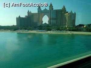 [P16] Vedere Atlantis Palm din monorail.  » foto by danaswiss
 - 
<span class="allrVoted glyphicon glyphicon-heart hidden" id="av1159199"></span>
<a class="m-l-10 hidden" id="sv1159199" onclick="voting_Foto_DelVot(,1159199,23380)" role="button">șterge vot <span class="glyphicon glyphicon-remove"></span></a>
<a id="v91159199" class=" c-red"  onclick="voting_Foto_SetVot(1159199)" role="button"><span class="glyphicon glyphicon-heart-empty"></span> <b>LIKE</b> = Votează poza</a> <img class="hidden"  id="f1159199W9" src="/imagini/loader.gif" border="0" /><span class="AjErrMes hidden" id="e1159199ErM"></span>