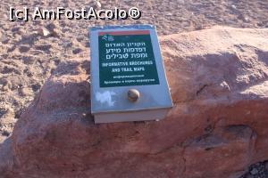 [P05] Intrarea Red Canyon, Cutia metalică cu hărți în engleză și ebraică » foto by mprofeanu
 - 
<span class="allrVoted glyphicon glyphicon-heart hidden" id="av1148438"></span>
<a class="m-l-10 hidden" id="sv1148438" onclick="voting_Foto_DelVot(,1148438,23430)" role="button">șterge vot <span class="glyphicon glyphicon-remove"></span></a>
<a id="v91148438" class=" c-red"  onclick="voting_Foto_SetVot(1148438)" role="button"><span class="glyphicon glyphicon-heart-empty"></span> <b>LIKE</b> = Votează poza</a> <img class="hidden"  id="f1148438W9" src="/imagini/loader.gif" border="0" /><span class="AjErrMes hidden" id="e1148438ErM"></span>