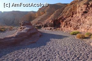 [P08] Red Canyon, Traseul verde, continuă cu o vale largă, lină, mers lejer, plimbare plăcută, se vede nisipul adus de torentele de apă...  » foto by mprofeanu
 - 
<span class="allrVoted glyphicon glyphicon-heart hidden" id="av1148441"></span>
<a class="m-l-10 hidden" id="sv1148441" onclick="voting_Foto_DelVot(,1148441,23430)" role="button">șterge vot <span class="glyphicon glyphicon-remove"></span></a>
<a id="v91148441" class=" c-red"  onclick="voting_Foto_SetVot(1148441)" role="button"><span class="glyphicon glyphicon-heart-empty"></span> <b>LIKE</b> = Votează poza</a> <img class="hidden"  id="f1148441W9" src="/imagini/loader.gif" border="0" /><span class="AjErrMes hidden" id="e1148441ErM"></span>