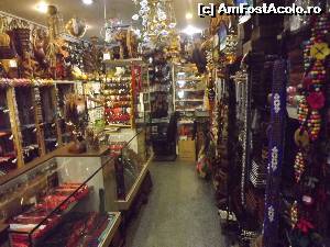 [P19] magazin de suveniruri » foto by robert
 - 
<span class="allrVoted glyphicon glyphicon-heart hidden" id="av670964"></span>
<a class="m-l-10 hidden" id="sv670964" onclick="voting_Foto_DelVot(,670964,23464)" role="button">șterge vot <span class="glyphicon glyphicon-remove"></span></a>
<a id="v9670964" class=" c-red"  onclick="voting_Foto_SetVot(670964)" role="button"><span class="glyphicon glyphicon-heart-empty"></span> <b>LIKE</b> = Votează poza</a> <img class="hidden"  id="f670964W9" src="/imagini/loader.gif" border="0" /><span class="AjErrMes hidden" id="e670964ErM"></span>