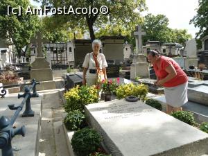 [P09] La mormântul lui Brâncuși. Cimitirul Montparnasse, Paris.  » foto by mihaelavoicu
 - 
<span class="allrVoted glyphicon glyphicon-heart hidden" id="av946196"></span>
<a class="m-l-10 hidden" id="sv946196" onclick="voting_Foto_DelVot(,946196,23478)" role="button">șterge vot <span class="glyphicon glyphicon-remove"></span></a>
<a id="v9946196" class=" c-red"  onclick="voting_Foto_SetVot(946196)" role="button"><span class="glyphicon glyphicon-heart-empty"></span> <b>LIKE</b> = Votează poza</a> <img class="hidden"  id="f946196W9" src="/imagini/loader.gif" border="0" /><span class="AjErrMes hidden" id="e946196ErM"></span>