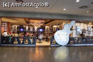 [P03] Buenos Aires, Aeroparque Jorge Newbery, (AEP), Cafeneaua ''Hard Rock'' » foto by mprofeanu
 - 
<span class="allrVoted glyphicon glyphicon-heart hidden" id="av1060925"></span>
<a class="m-l-10 hidden" id="sv1060925" onclick="voting_Foto_DelVot(,1060925,23666)" role="button">șterge vot <span class="glyphicon glyphicon-remove"></span></a>
<a id="v91060925" class=" c-red"  onclick="voting_Foto_SetVot(1060925)" role="button"><span class="glyphicon glyphicon-heart-empty"></span> <b>LIKE</b> = Votează poza</a> <img class="hidden"  id="f1060925W9" src="/imagini/loader.gif" border="0" /><span class="AjErrMes hidden" id="e1060925ErM"></span>