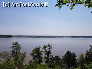 [P40] Privire către Dunăre și către zona de nord a Dobrogei, un areal pe care l-am explorat de câteva ori în ultimii ani. Călătorii plăcute tuturor!  » foto by Floryn81
 - 
<span class="allrVoted glyphicon glyphicon-heart hidden" id="av1074977"></span>
<a class="m-l-10 hidden" id="sv1074977" onclick="voting_Foto_DelVot(,1074977,23670)" role="button">șterge vot <span class="glyphicon glyphicon-remove"></span></a>
<a id="v91074977" class=" c-red"  onclick="voting_Foto_SetVot(1074977)" role="button"><span class="glyphicon glyphicon-heart-empty"></span> <b>LIKE</b> = Votează poza</a> <img class="hidden"  id="f1074977W9" src="/imagini/loader.gif" border="0" /><span class="AjErrMes hidden" id="e1074977ErM"></span>