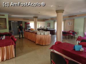 [P15] Eman Regency Hotel - zona de servire bufet suedez din restaurantul de la mezanin » foto by mariana.olaru
 - 
<span class="allrVoted glyphicon glyphicon-heart hidden" id="av963451"></span>
<a class="m-l-10 hidden" id="sv963451" onclick="voting_Foto_DelVot(,963451,23695)" role="button">șterge vot <span class="glyphicon glyphicon-remove"></span></a>
<a id="v9963451" class=" c-red"  onclick="voting_Foto_SetVot(963451)" role="button"><span class="glyphicon glyphicon-heart-empty"></span> <b>LIKE</b> = Votează poza</a> <img class="hidden"  id="f963451W9" src="/imagini/loader.gif" border="0" /><span class="AjErrMes hidden" id="e963451ErM"></span>