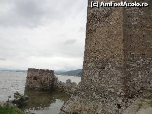 [P14] Cetatea Golubac » foto by Marian Preda
 - 
<span class="allrVoted glyphicon glyphicon-heart hidden" id="av592569"></span>
<a class="m-l-10 hidden" id="sv592569" onclick="voting_Foto_DelVot(,592569,23706)" role="button">șterge vot <span class="glyphicon glyphicon-remove"></span></a>
<a id="v9592569" class=" c-red"  onclick="voting_Foto_SetVot(592569)" role="button"><span class="glyphicon glyphicon-heart-empty"></span> <b>LIKE</b> = Votează poza</a> <img class="hidden"  id="f592569W9" src="/imagini/loader.gif" border="0" /><span class="AjErrMes hidden" id="e592569ErM"></span>