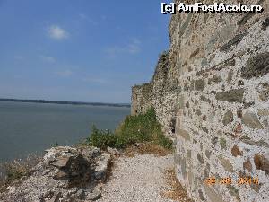 [P19] Cetatea Ram - Pe malul Dunării, la 15 km de Veliko Gradişte.  » foto by iulianic
 - 
<span class="allrVoted glyphicon glyphicon-heart hidden" id="av550849"></span>
<a class="m-l-10 hidden" id="sv550849" onclick="voting_Foto_DelVot(,550849,23706)" role="button">șterge vot <span class="glyphicon glyphicon-remove"></span></a>
<a id="v9550849" class=" c-red"  onclick="voting_Foto_SetVot(550849)" role="button"><span class="glyphicon glyphicon-heart-empty"></span> <b>LIKE</b> = Votează poza</a> <img class="hidden"  id="f550849W9" src="/imagini/loader.gif" border="0" /><span class="AjErrMes hidden" id="e550849ErM"></span>