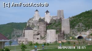 [P03] Cetatea Golubăț » foto by ungureanica
 - 
<span class="allrVoted glyphicon glyphicon-heart hidden" id="av964509"></span>
<a class="m-l-10 hidden" id="sv964509" onclick="voting_Foto_DelVot(,964509,23706)" role="button">șterge vot <span class="glyphicon glyphicon-remove"></span></a>
<a id="v9964509" class=" c-red"  onclick="voting_Foto_SetVot(964509)" role="button"><span class="glyphicon glyphicon-heart-empty"></span> <b>LIKE</b> = Votează poza</a> <img class="hidden"  id="f964509W9" src="/imagini/loader.gif" border="0" /><span class="AjErrMes hidden" id="e964509ErM"></span>