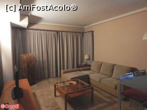 [P10] Livingul apartamentului de la Apartamentos Plaza Picasso » foto by Costi
 - 
<span class="allrVoted glyphicon glyphicon-heart hidden" id="av966414"></span>
<a class="m-l-10 hidden" id="sv966414" onclick="voting_Foto_DelVot(,966414,23729)" role="button">șterge vot <span class="glyphicon glyphicon-remove"></span></a>
<a id="v9966414" class=" c-red"  onclick="voting_Foto_SetVot(966414)" role="button"><span class="glyphicon glyphicon-heart-empty"></span> <b>LIKE</b> = Votează poza</a> <img class="hidden"  id="f966414W9" src="/imagini/loader.gif" border="0" /><span class="AjErrMes hidden" id="e966414ErM"></span>