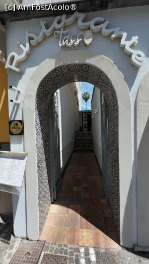 [P01] Ristorante Pizzeria Tasso, Sorrento - intrarea » foto by Dragoș_MD
 - 
<span class="allrVoted glyphicon glyphicon-heart hidden" id="av1529708"></span>
<a class="m-l-10 hidden" id="sv1529708" onclick="voting_Foto_DelVot(,1529708,23744)" role="button">șterge vot <span class="glyphicon glyphicon-remove"></span></a>
<a id="v91529708" class=" c-red"  onclick="voting_Foto_SetVot(1529708)" role="button"><span class="glyphicon glyphicon-heart-empty"></span> <b>LIKE</b> = Votează poza</a> <img class="hidden"  id="f1529708W9" src="/imagini/loader.gif" border="0" /><span class="AjErrMes hidden" id="e1529708ErM"></span>