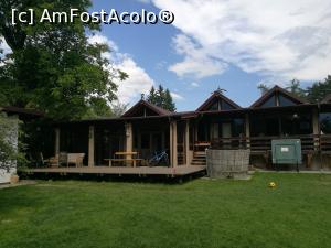 [P13] Restaurantul (în dreapta) și camera cu mica piscină (și cred că și jacuzzi) în stânga » foto by crismis
 - 
<span class="allrVoted glyphicon glyphicon-heart hidden" id="av971221"></span>
<a class="m-l-10 hidden" id="sv971221" onclick="voting_Foto_DelVot(,971221,23790)" role="button">șterge vot <span class="glyphicon glyphicon-remove"></span></a>
<a id="v9971221" class=" c-red"  onclick="voting_Foto_SetVot(971221)" role="button"><span class="glyphicon glyphicon-heart-empty"></span> <b>LIKE</b> = Votează poza</a> <img class="hidden"  id="f971221W9" src="/imagini/loader.gif" border="0" /><span class="AjErrMes hidden" id="e971221ErM"></span>