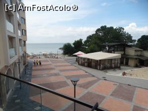 [P02] Vedere din balcon către promenadă și mare » foto by Kavarnap
 - 
<span class="allrVoted glyphicon glyphicon-heart hidden" id="av993118"></span>
<a class="m-l-10 hidden" id="sv993118" onclick="voting_Foto_DelVot(,993118,23799)" role="button">șterge vot <span class="glyphicon glyphicon-remove"></span></a>
<a id="v9993118" class=" c-red"  onclick="voting_Foto_SetVot(993118)" role="button"><span class="glyphicon glyphicon-heart-empty"></span> <b>LIKE</b> = Votează poza</a> <img class="hidden"  id="f993118W9" src="/imagini/loader.gif" border="0" /><span class="AjErrMes hidden" id="e993118ErM"></span>