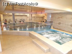 [P03] Piscina interioară și jacuzzi-ul » foto by Kavarnap
 - 
<span class="allrVoted glyphicon glyphicon-heart hidden" id="av993119"></span>
<a class="m-l-10 hidden" id="sv993119" onclick="voting_Foto_DelVot(,993119,23799)" role="button">șterge vot <span class="glyphicon glyphicon-remove"></span></a>
<a id="v9993119" class=" c-red"  onclick="voting_Foto_SetVot(993119)" role="button"><span class="glyphicon glyphicon-heart-empty"></span> <b>LIKE</b> = Votează poza</a> <img class="hidden"  id="f993119W9" src="/imagini/loader.gif" border="0" /><span class="AjErrMes hidden" id="e993119ErM"></span>