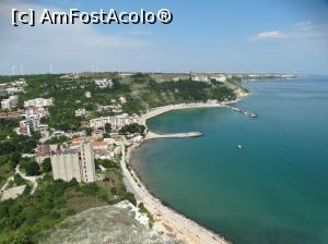 [P05] Priveliște de pe faleza din dreapta hotelului » foto by Kavarnap
 - 
<span class="allrVoted glyphicon glyphicon-heart hidden" id="av993121"></span>
<a class="m-l-10 hidden" id="sv993121" onclick="voting_Foto_DelVot(,993121,23799)" role="button">șterge vot <span class="glyphicon glyphicon-remove"></span></a>
<a id="v9993121" class=" c-red"  onclick="voting_Foto_SetVot(993121)" role="button"><span class="glyphicon glyphicon-heart-empty"></span> <b>LIKE</b> = Votează poza</a> <img class="hidden"  id="f993121W9" src="/imagini/loader.gif" border="0" /><span class="AjErrMes hidden" id="e993121ErM"></span>