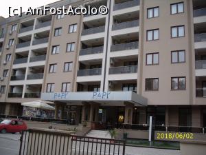 [P01] Intrarea în hotel și o parte din parcare » foto by puiutea
 - 
<span class="allrVoted glyphicon glyphicon-heart hidden" id="av975600"></span>
<a class="m-l-10 hidden" id="sv975600" onclick="voting_Foto_DelVot(,975600,23845)" role="button">șterge vot <span class="glyphicon glyphicon-remove"></span></a>
<a id="v9975600" class=" c-red"  onclick="voting_Foto_SetVot(975600)" role="button"><span class="glyphicon glyphicon-heart-empty"></span> <b>LIKE</b> = Votează poza</a> <img class="hidden"  id="f975600W9" src="/imagini/loader.gif" border="0" /><span class="AjErrMes hidden" id="e975600ErM"></span>