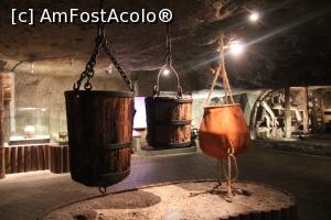 [P63] Wieliczka, Muzeum Żup, Komora Russegger III, Expoziția Fabricarea Sării și Drenajul Minelor, Găleți pentru scoaterea apei din Salină » foto by mprofeanu
 - 
<span class="allrVoted glyphicon glyphicon-heart hidden" id="av1355922"></span>
<a class="m-l-10 hidden" id="sv1355922" onclick="voting_Foto_DelVot(,1355922,23877)" role="button">șterge vot <span class="glyphicon glyphicon-remove"></span></a>
<a id="v91355922" class=" c-red"  onclick="voting_Foto_SetVot(1355922)" role="button"><span class="glyphicon glyphicon-heart-empty"></span> <b>LIKE</b> = Votează poza</a> <img class="hidden"  id="f1355922W9" src="/imagini/loader.gif" border="0" /><span class="AjErrMes hidden" id="e1355922ErM"></span>