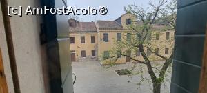 [P22] O privire pe ferestră către Rio Terrà dei Penseri » foto by irinad
 - 
<span class="allrVoted glyphicon glyphicon-heart hidden" id="av1475616"></span>
<a class="m-l-10 hidden" id="sv1475616" onclick="voting_Foto_DelVot(,1475616,23911)" role="button">șterge vot <span class="glyphicon glyphicon-remove"></span></a>
<a id="v91475616" class=" c-red"  onclick="voting_Foto_SetVot(1475616)" role="button"><span class="glyphicon glyphicon-heart-empty"></span> <b>LIKE</b> = Votează poza</a> <img class="hidden"  id="f1475616W9" src="/imagini/loader.gif" border="0" /><span class="AjErrMes hidden" id="e1475616ErM"></span>