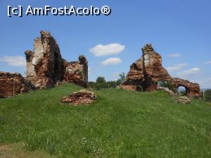 [P09] Filipeștii de Târg - Ruinele palatului postelnicului Constantin Cantacuzino.  » foto by iulianic
 - 
<span class="allrVoted glyphicon glyphicon-heart hidden" id="av982405"></span>
<a class="m-l-10 hidden" id="sv982405" onclick="voting_Foto_DelVot(,982405,23926)" role="button">șterge vot <span class="glyphicon glyphicon-remove"></span></a>
<a id="v9982405" class=" c-red"  onclick="voting_Foto_SetVot(982405)" role="button"><span class="glyphicon glyphicon-heart-empty"></span> <b>LIKE</b> = Votează poza</a> <img class="hidden"  id="f982405W9" src="/imagini/loader.gif" border="0" /><span class="AjErrMes hidden" id="e982405ErM"></span>