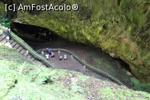 [P09] Insula Terceira, Gruta Algar do Carvao văzută de sus, se vede în stânga intrarea în zona acoperită » foto by mprofeanu
 - 
<span class="allrVoted glyphicon glyphicon-heart hidden" id="av995519"></span>
<a class="m-l-10 hidden" id="sv995519" onclick="voting_Foto_DelVot(,995519,23953)" role="button">șterge vot <span class="glyphicon glyphicon-remove"></span></a>
<a id="v9995519" class=" c-red"  onclick="voting_Foto_SetVot(995519)" role="button"><span class="glyphicon glyphicon-heart-empty"></span> <b>LIKE</b> = Votează poza</a> <img class="hidden"  id="f995519W9" src="/imagini/loader.gif" border="0" /><span class="AjErrMes hidden" id="e995519ErM"></span>