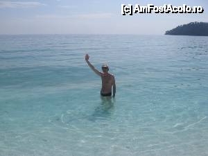 [P12] Sunt eu, pe bune! Parlit pe faţa si pe dos
De razele fierbintelui meu prieten Helios
Hello! Aici pe Marble Beach nu sunt arici
Ci doar multe ouă de marmură reci si mici » foto by dorgo
 - 
<span class="allrVoted glyphicon glyphicon-heart hidden" id="av438531"></span>
<a class="m-l-10 hidden" id="sv438531" onclick="voting_Foto_DelVot(,438531,24033)" role="button">șterge vot <span class="glyphicon glyphicon-remove"></span></a>
<a id="v9438531" class=" c-red"  onclick="voting_Foto_SetVot(438531)" role="button"><span class="glyphicon glyphicon-heart-empty"></span> <b>LIKE</b> = Votează poza</a> <img class="hidden"  id="f438531W9" src="/imagini/loader.gif" border="0" /><span class="AjErrMes hidden" id="e438531ErM"></span>