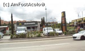 [P38] McDonaldʼs, vizavi de stația de minimetrou » foto by Carmen Ion
 - 
<span class="allrVoted glyphicon glyphicon-heart hidden" id="av994458"></span>
<a class="m-l-10 hidden" id="sv994458" onclick="voting_Foto_DelVot(,994458,24112)" role="button">șterge vot <span class="glyphicon glyphicon-remove"></span></a>
<a id="v9994458" class=" c-red"  onclick="voting_Foto_SetVot(994458)" role="button"><span class="glyphicon glyphicon-heart-empty"></span> <b>LIKE</b> = Votează poza</a> <img class="hidden"  id="f994458W9" src="/imagini/loader.gif" border="0" /><span class="AjErrMes hidden" id="e994458ErM"></span>