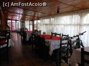 [P15] Fetești - Restaurant Rustic. Salonul interior.  » foto by iulianic
 - 
<span class="allrVoted glyphicon glyphicon-heart hidden" id="av1000874"></span>
<a class="m-l-10 hidden" id="sv1000874" onclick="voting_Foto_DelVot(,1000874,24168)" role="button">șterge vot <span class="glyphicon glyphicon-remove"></span></a>
<a id="v91000874" class=" c-red"  onclick="voting_Foto_SetVot(1000874)" role="button"><span class="glyphicon glyphicon-heart-empty"></span> <b>LIKE</b> = Votează poza</a> <img class="hidden"  id="f1000874W9" src="/imagini/loader.gif" border="0" /><span class="AjErrMes hidden" id="e1000874ErM"></span>