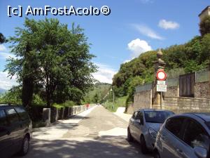 [P48] Giro della Rocca, promenada care înconjoară fortăreața » foto by Carmen Ion
 - 
<span class="allrVoted glyphicon glyphicon-heart hidden" id="av1001531"></span>
<a class="m-l-10 hidden" id="sv1001531" onclick="voting_Foto_DelVot(,1001531,24183)" role="button">șterge vot <span class="glyphicon glyphicon-remove"></span></a>
<a id="v91001531" class=" c-red"  onclick="voting_Foto_SetVot(1001531)" role="button"><span class="glyphicon glyphicon-heart-empty"></span> <b>LIKE</b> = Votează poza</a> <img class="hidden"  id="f1001531W9" src="/imagini/loader.gif" border="0" /><span class="AjErrMes hidden" id="e1001531ErM"></span>