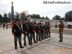 [P02] Bucureşti - Ceremonia depunerii urnei comemorative cu pământ adus de la Plevna. Membri ai Asociaţiei Tradiţia Militară.  » foto by iulianic
 - 
<span class="allrVoted glyphicon glyphicon-heart hidden" id="av617816"></span>
<a class="m-l-10 hidden" id="sv617816" onclick="voting_Foto_DelVot(,617816,24257)" role="button">șterge vot <span class="glyphicon glyphicon-remove"></span></a>
<a id="v9617816" class=" c-red"  onclick="voting_Foto_SetVot(617816)" role="button"><span class="glyphicon glyphicon-heart-empty"></span> <b>LIKE</b> = Votează poza</a> <img class="hidden"  id="f617816W9" src="/imagini/loader.gif" border="0" /><span class="AjErrMes hidden" id="e617816ErM"></span>