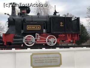 [P03] Locomotiva emblema - Resicza 2 » foto by Dan&Ema
 - 
<span class="allrVoted glyphicon glyphicon-heart hidden" id="av1043139"></span>
<a class="m-l-10 hidden" id="sv1043139" onclick="voting_Foto_DelVot(,1043139,24297)" role="button">șterge vot <span class="glyphicon glyphicon-remove"></span></a>
<a id="v91043139" class=" c-red"  onclick="voting_Foto_SetVot(1043139)" role="button"><span class="glyphicon glyphicon-heart-empty"></span> <b>LIKE</b> = Votează poza</a> <img class="hidden"  id="f1043139W9" src="/imagini/loader.gif" border="0" /><span class="AjErrMes hidden" id="e1043139ErM"></span>