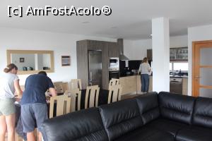 [P29] Insula Faial, Horta, Pensiunea Monte da Guia, Camera spațioasă multifuncțională de la etaj, unii pregăteau masa...  » foto by mprofeanu
 - 
<span class="allrVoted glyphicon glyphicon-heart hidden" id="av1011377"></span>
<a class="m-l-10 hidden" id="sv1011377" onclick="voting_Foto_DelVot(,1011377,24353)" role="button">șterge vot <span class="glyphicon glyphicon-remove"></span></a>
<a id="v91011377" class=" c-red"  onclick="voting_Foto_SetVot(1011377)" role="button"><span class="glyphicon glyphicon-heart-empty"></span> <b>LIKE</b> = Votează poza</a> <img class="hidden"  id="f1011377W9" src="/imagini/loader.gif" border="0" /><span class="AjErrMes hidden" id="e1011377ErM"></span>