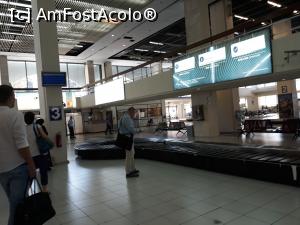 [P25] Aeroportul din Rodos -sosire » foto by mireille
 - 
<span class="allrVoted glyphicon glyphicon-heart hidden" id="av1015924"></span>
<a class="m-l-10 hidden" id="sv1015924" onclick="voting_Foto_DelVot(,1015924,24403)" role="button">șterge vot <span class="glyphicon glyphicon-remove"></span></a>
<a id="v91015924" class=" c-red"  onclick="voting_Foto_SetVot(1015924)" role="button"><span class="glyphicon glyphicon-heart-empty"></span> <b>LIKE</b> = Votează poza</a> <img class="hidden"  id="f1015924W9" src="/imagini/loader.gif" border="0" /><span class="AjErrMes hidden" id="e1015924ErM"></span>