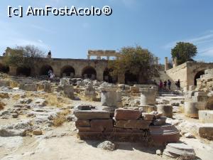 [P29] Primul nivel de pe acropolisul Lindos » foto by irinad
 - 
<span class="allrVoted glyphicon glyphicon-heart hidden" id="av1057110"></span>
<a class="m-l-10 hidden" id="sv1057110" onclick="voting_Foto_DelVot(,1057110,24422)" role="button">șterge vot <span class="glyphicon glyphicon-remove"></span></a>
<a id="v91057110" class=" c-red"  onclick="voting_Foto_SetVot(1057110)" role="button"><span class="glyphicon glyphicon-heart-empty"></span> <b>LIKE</b> = Votează poza</a> <img class="hidden"  id="f1057110W9" src="/imagini/loader.gif" border="0" /><span class="AjErrMes hidden" id="e1057110ErM"></span>