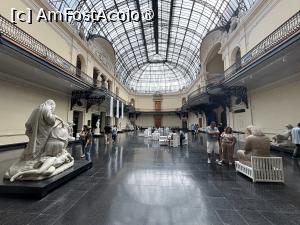 [P48] Muzeul de arte frumoase » foto by AZE
 - 
<span class="allrVoted glyphicon glyphicon-heart hidden" id="av1527928"></span>
<a class="m-l-10 hidden" id="sv1527928" onclick="voting_Foto_DelVot(,1527928,24439)" role="button">șterge vot <span class="glyphicon glyphicon-remove"></span></a>
<a id="v91527928" class=" c-red"  onclick="voting_Foto_SetVot(1527928)" role="button"><span class="glyphicon glyphicon-heart-empty"></span> <b>LIKE</b> = Votează poza</a> <img class="hidden"  id="f1527928W9" src="/imagini/loader.gif" border="0" /><span class="AjErrMes hidden" id="e1527928ErM"></span>