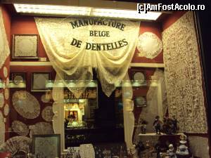 [P40] Galeries Royales Saint Hubert - un magazin de dantelă.  » foto by Carmen Ion
 - 
<span class="allrVoted glyphicon glyphicon-heart hidden" id="av680287"></span>
<a class="m-l-10 hidden" id="sv680287" onclick="voting_Foto_DelVot(,680287,24454)" role="button">șterge vot <span class="glyphicon glyphicon-remove"></span></a>
<a id="v9680287" class=" c-red"  onclick="voting_Foto_SetVot(680287)" role="button"><span class="glyphicon glyphicon-heart-empty"></span> <b>LIKE</b> = Votează poza</a> <img class="hidden"  id="f680287W9" src="/imagini/loader.gif" border="0" /><span class="AjErrMes hidden" id="e680287ErM"></span>