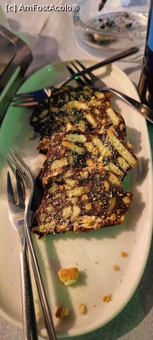 [P18] Salamul de biscuiți - desert oferit gratuit. » foto by tata123 🔱
 - 
<span class="allrVoted glyphicon glyphicon-heart hidden" id="av1489785"></span>
<a class="m-l-10 hidden" id="sv1489785" onclick="voting_Foto_DelVot(,1489785,24481)" role="button">șterge vot <span class="glyphicon glyphicon-remove"></span></a>
<a id="v91489785" class=" c-red"  onclick="voting_Foto_SetVot(1489785)" role="button"><span class="glyphicon glyphicon-heart-empty"></span> <b>LIKE</b> = Votează poza</a> <img class="hidden"  id="f1489785W9" src="/imagini/loader.gif" border="0" /><span class="AjErrMes hidden" id="e1489785ErM"></span>