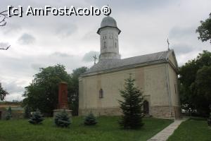 [P18] Mănăstirea Hagigadar, Biserica Adormirea Maicii Domnului suplă și înaltă, partea din spate și lângă ea un Khachkar » foto by mprofeanu
 - 
<span class="allrVoted glyphicon glyphicon-heart hidden" id="av1312302"></span>
<a class="m-l-10 hidden" id="sv1312302" onclick="voting_Foto_DelVot(,1312302,24488)" role="button">șterge vot <span class="glyphicon glyphicon-remove"></span></a>
<a id="v91312302" class=" c-red"  onclick="voting_Foto_SetVot(1312302)" role="button"><span class="glyphicon glyphicon-heart-empty"></span> <b>LIKE</b> = Votează poza</a> <img class="hidden"  id="f1312302W9" src="/imagini/loader.gif" border="0" /><span class="AjErrMes hidden" id="e1312302ErM"></span>