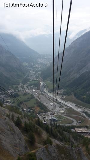 [P06] Valea Aosta văzută din telecabina telefericului » foto by Mitica49
 - 
<span class="allrVoted glyphicon glyphicon-heart hidden" id="av1025012"></span>
<a class="m-l-10 hidden" id="sv1025012" onclick="voting_Foto_DelVot(,1025012,24517)" role="button">șterge vot <span class="glyphicon glyphicon-remove"></span></a>
<a id="v91025012" class=" c-red"  onclick="voting_Foto_SetVot(1025012)" role="button"><span class="glyphicon glyphicon-heart-empty"></span> <b>LIKE</b> = Votează poza</a> <img class="hidden"  id="f1025012W9" src="/imagini/loader.gif" border="0" /><span class="AjErrMes hidden" id="e1025012ErM"></span>
