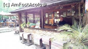 [P25] Restaurantul Petro din Rastoke - barul.  » foto by Aurici
 - 
<span class="allrVoted glyphicon glyphicon-heart hidden" id="av1027419"></span>
<a class="m-l-10 hidden" id="sv1027419" onclick="voting_Foto_DelVot(,1027419,24542)" role="button">șterge vot <span class="glyphicon glyphicon-remove"></span></a>
<a id="v91027419" class=" c-red"  onclick="voting_Foto_SetVot(1027419)" role="button"><span class="glyphicon glyphicon-heart-empty"></span> <b>LIKE</b> = Votează poza</a> <img class="hidden"  id="f1027419W9" src="/imagini/loader.gif" border="0" /><span class="AjErrMes hidden" id="e1027419ErM"></span>
