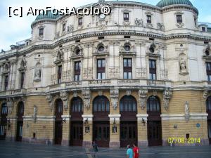 [P20] Teatrul Arriaga, din balconul caruia se da startul la sarbatorile din Saptamana Mare din Bilbao.  » foto by cristina47*
 - 
<span class="allrVoted glyphicon glyphicon-heart hidden" id="av838612"></span>
<a class="m-l-10 hidden" id="sv838612" onclick="voting_Foto_DelVot(,838612,24561)" role="button">șterge vot <span class="glyphicon glyphicon-remove"></span></a>
<a id="v9838612" class=" c-red"  onclick="voting_Foto_SetVot(838612)" role="button"><span class="glyphicon glyphicon-heart-empty"></span> <b>LIKE</b> = Votează poza</a> <img class="hidden"  id="f838612W9" src="/imagini/loader.gif" border="0" /><span class="AjErrMes hidden" id="e838612ErM"></span>