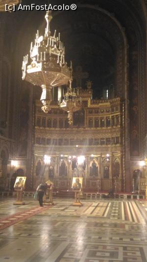 [P12] interior catedrala Metropolitană » foto by zlatna
 - 
<span class="allrVoted glyphicon glyphicon-heart hidden" id="av921831"></span>
<a class="m-l-10 hidden" id="sv921831" onclick="voting_Foto_DelVot(,921831,24564)" role="button">șterge vot <span class="glyphicon glyphicon-remove"></span></a>
<a id="v9921831" class=" c-red"  onclick="voting_Foto_SetVot(921831)" role="button"><span class="glyphicon glyphicon-heart-empty"></span> <b>LIKE</b> = Votează poza</a> <img class="hidden"  id="f921831W9" src="/imagini/loader.gif" border="0" /><span class="AjErrMes hidden" id="e921831ErM"></span>
