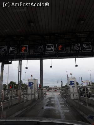 [P31] poarta plata autostrada in Franta, cu cardul » foto by adrianbogdan
 - 
<span class="allrVoted glyphicon glyphicon-heart hidden" id="av1030926"></span>
<a class="m-l-10 hidden" id="sv1030926" onclick="voting_Foto_DelVot(,1030926,24584)" role="button">șterge vot <span class="glyphicon glyphicon-remove"></span></a>
<a id="v91030926" class=" c-red"  onclick="voting_Foto_SetVot(1030926)" role="button"><span class="glyphicon glyphicon-heart-empty"></span> <b>LIKE</b> = Votează poza</a> <img class="hidden"  id="f1030926W9" src="/imagini/loader.gif" border="0" /><span class="AjErrMes hidden" id="e1030926ErM"></span>