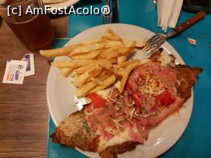 [P03] asta-i mâncarea lor tradițională » foto by robert
 - 
<span class="allrVoted glyphicon glyphicon-heart hidden" id="av1035578"></span>
<a class="m-l-10 hidden" id="sv1035578" onclick="voting_Foto_DelVot(,1035578,24628)" role="button">șterge vot <span class="glyphicon glyphicon-remove"></span></a>
<a id="v91035578" class=" c-red"  onclick="voting_Foto_SetVot(1035578)" role="button"><span class="glyphicon glyphicon-heart-empty"></span> <b>LIKE</b> = Votează poza</a> <img class="hidden"  id="f1035578W9" src="/imagini/loader.gif" border="0" /><span class="AjErrMes hidden" id="e1035578ErM"></span>