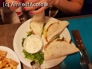 [P04] da unii preferă sandvișuri » foto by robert
 - 
<span class="allrVoted glyphicon glyphicon-heart hidden" id="av1035579"></span>
<a class="m-l-10 hidden" id="sv1035579" onclick="voting_Foto_DelVot(,1035579,24628)" role="button">șterge vot <span class="glyphicon glyphicon-remove"></span></a>
<a id="v91035579" class=" c-red"  onclick="voting_Foto_SetVot(1035579)" role="button"><span class="glyphicon glyphicon-heart-empty"></span> <b>LIKE</b> = Votează poza</a> <img class="hidden"  id="f1035579W9" src="/imagini/loader.gif" border="0" /><span class="AjErrMes hidden" id="e1035579ErM"></span>