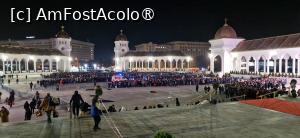 [P20] 20. La ieșire, lumea așteaptă în liniște. Este ora 05.00 a.m., pe 30 oct. » foto by doinafil
 - 
<span class="allrVoted glyphicon glyphicon-heart hidden" id="av1504527"></span>
<a class="m-l-10 hidden" id="sv1504527" onclick="voting_Foto_DelVot(,1504527,24630)" role="button">șterge vot <span class="glyphicon glyphicon-remove"></span></a>
<a id="v91504527" class=" c-red"  onclick="voting_Foto_SetVot(1504527)" role="button"><span class="glyphicon glyphicon-heart-empty"></span> <b>LIKE</b> = Votează poza</a> <img class="hidden"  id="f1504527W9" src="/imagini/loader.gif" border="0" /><span class="AjErrMes hidden" id="e1504527ErM"></span>