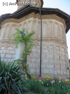 [P11] Decorațiuni exterioare - biserica Mănăstirii Plătărești.  » foto by tata123 🔱
 - 
<span class="allrVoted glyphicon glyphicon-heart hidden" id="av776080"></span>
<a class="m-l-10 hidden" id="sv776080" onclick="voting_Foto_DelVot(,776080,24699)" role="button">șterge vot <span class="glyphicon glyphicon-remove"></span></a>
<a id="v9776080" class=" c-red"  onclick="voting_Foto_SetVot(776080)" role="button"><span class="glyphicon glyphicon-heart-empty"></span> <b>LIKE</b> = Votează poza</a> <img class="hidden"  id="f776080W9" src="/imagini/loader.gif" border="0" /><span class="AjErrMes hidden" id="e776080ErM"></span>